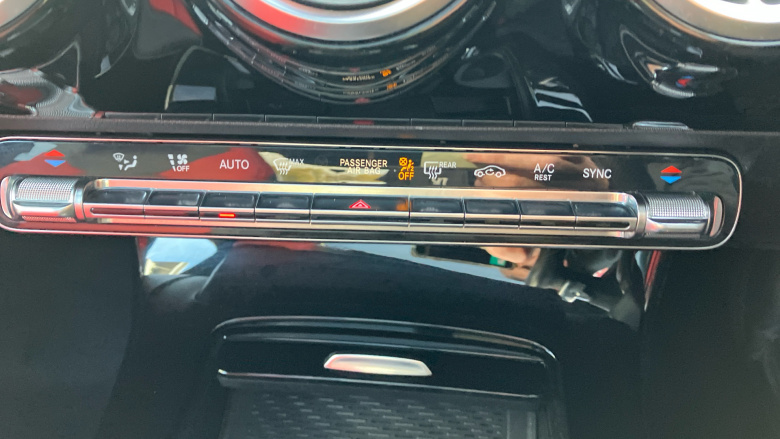 Mercedes-Benz CLA 220 AMG Line Premium Plus 4Matic 4dr Tip Auto Petrol Saloon